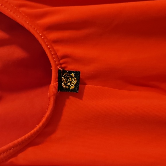 La vie en Rose Swimsuit Womens Large NEW Red One Piece Cut Out Backless NWT - Picture 4 of 5